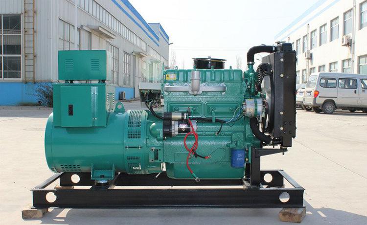 岐山弥补柴油发电机蓄电池电量的方法